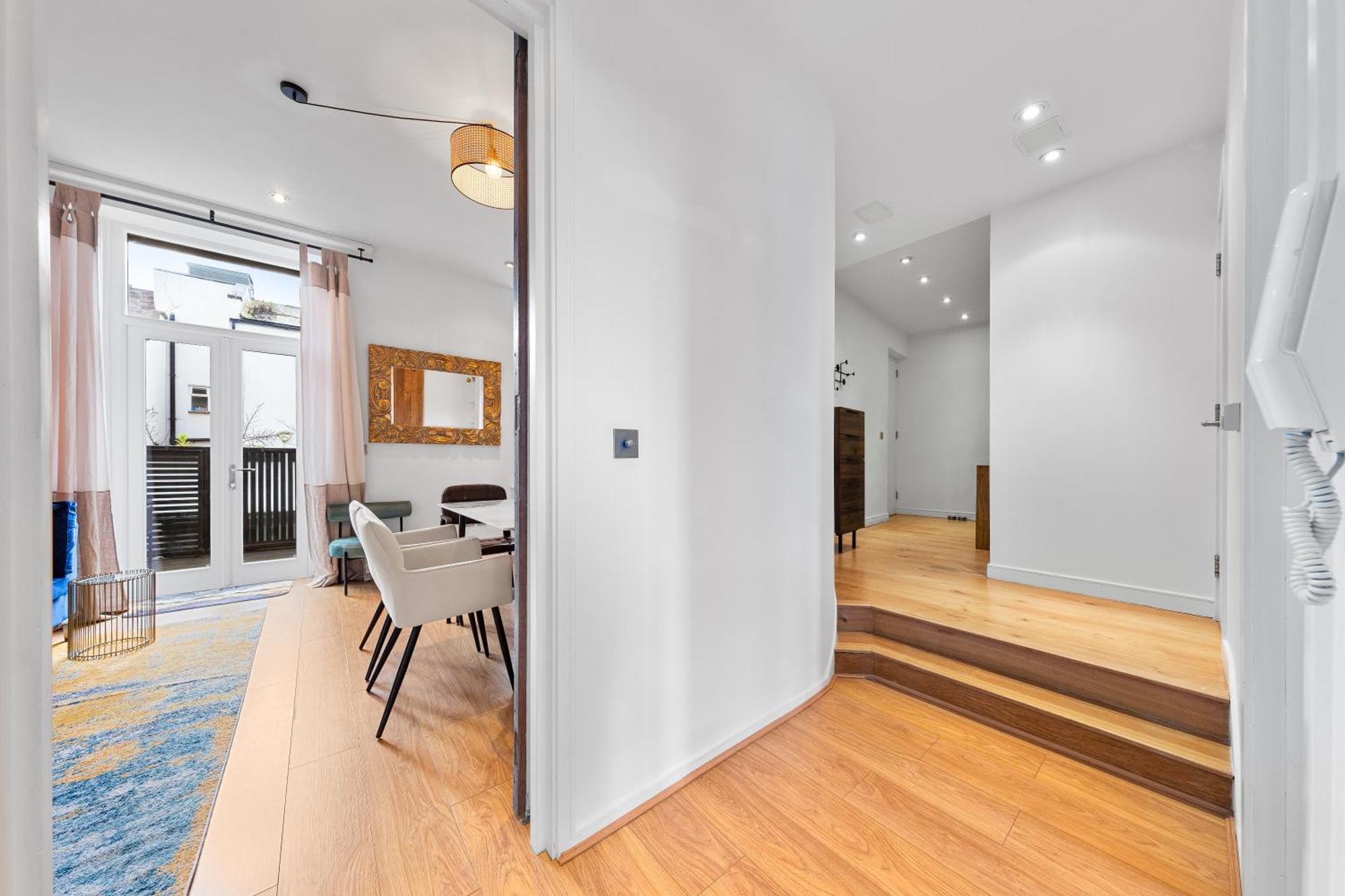 Апартаменты Designer Victorian Flat With Huge Terrace Лондон Экстерьер фото